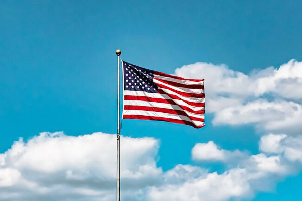 美国产子后孩子收获美籍的几方面好处