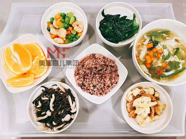 赴美生子后坐月子：饮食要点全解析 