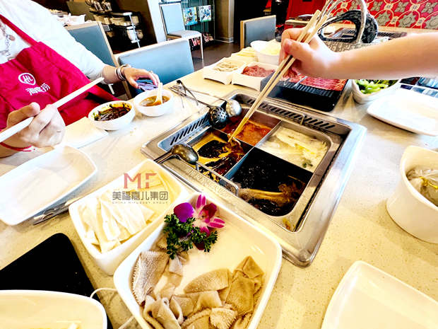 美国产子期间吃火锅：健康与美味的平衡之道