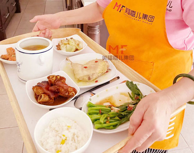 去尔湾生子该如何选择月子中心 